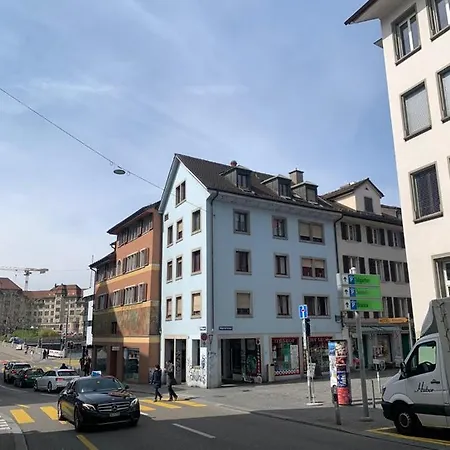 아파트 Cozy Unit 11 In Center Of *